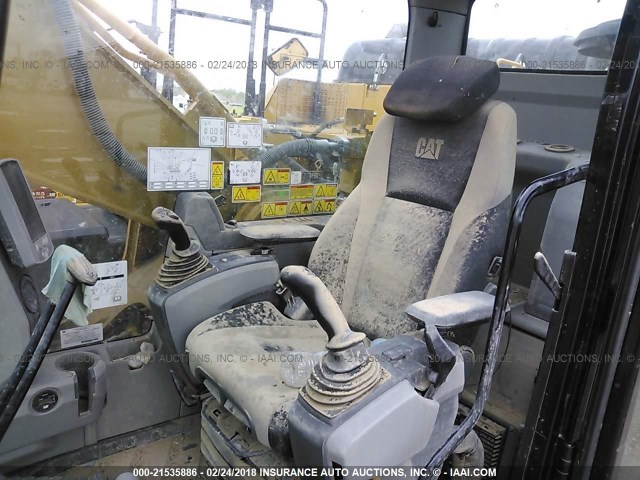 000000000ZCD00683 - 2014 CATERPILLAR 329EL  WHITE photo 5