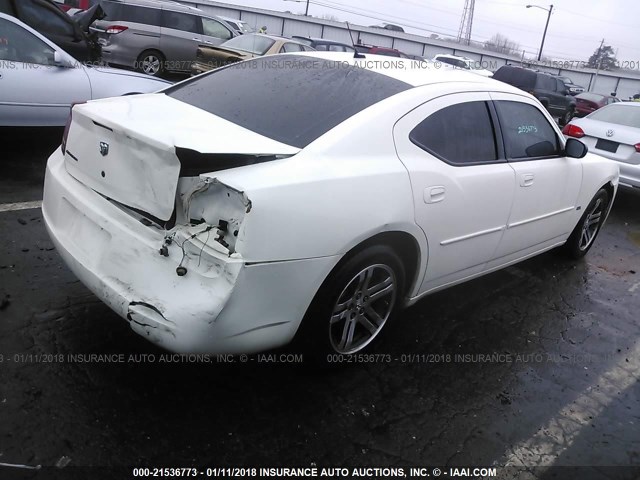 2B3LA43G68H287296 - 2008 DODGE CHARGER WHITE photo 4