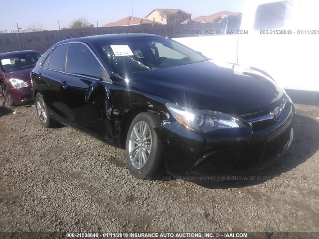 4T1BF1FK6FU937292 - 2015 TOYOTA CAMRY LE/XLE/SE/XSE შავი ფოტო 1