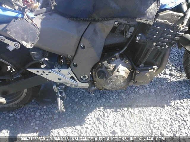 JKAZRDK175A000762 - 2005 KAWASAKI ZR750 K1 BLUE photo 8