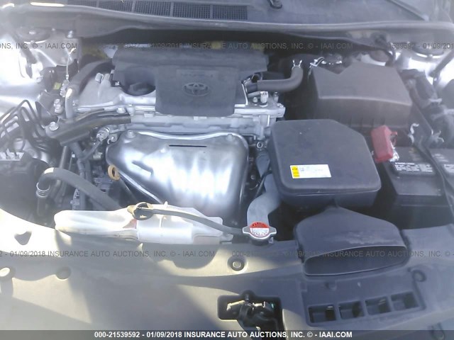 4T1BF1FK2GU221538 - 2016 TOYOTA CAMRY LE/XLE/SE/XSE 银色 照片 10