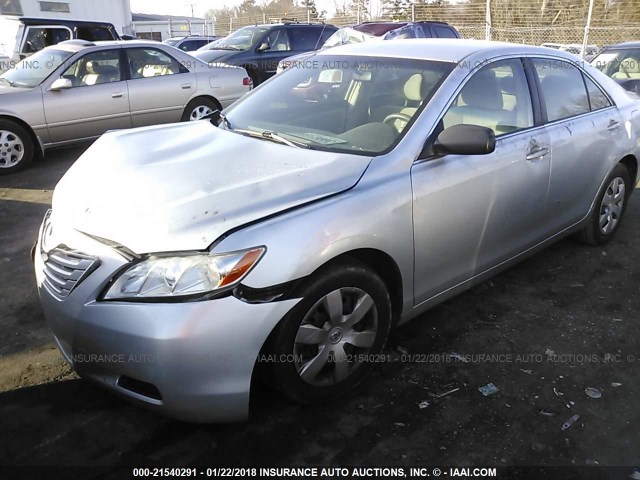 JTNBE46K873064754 - 2007 TOYOTA CAMRY NEW GENERAT CE/LE/XLE/SE SILVER photo 2