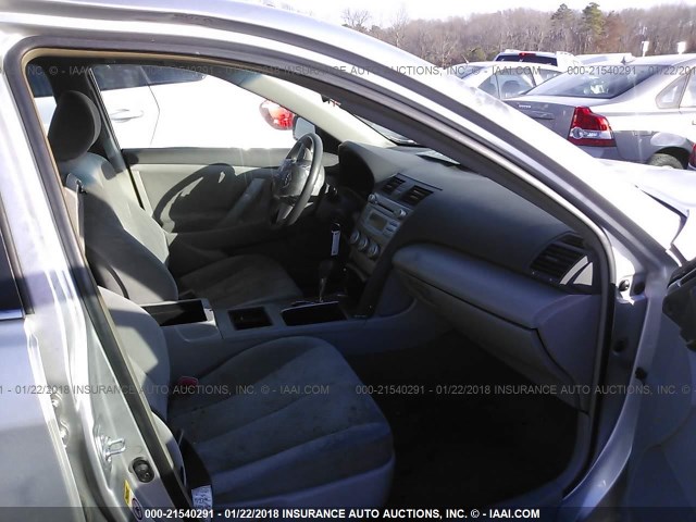 JTNBE46K873064754 - 2007 TOYOTA CAMRY NEW GENERAT CE/LE/XLE/SE SILVER photo 5