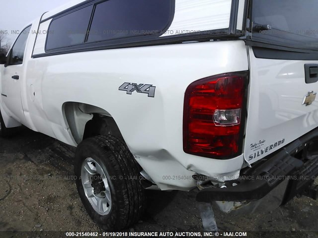 1GCHK44KX9F157089 - 2009 CHEVROLET SILVERADO K2500 HEAVY DUTY WHITE photo 6