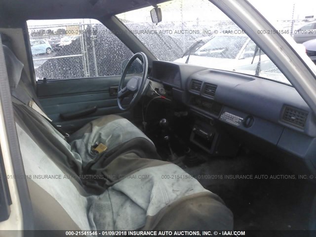 JT4RN63R0H0141667 - 1987 TOYOTA PICKUP RN63 STD WHITE photo 5