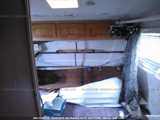 4X4FWCC272V002710 - 2002 FOREST RIVER OTHER  白色 照片 10