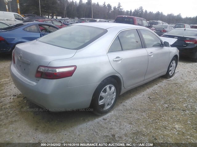 4T1BE46K47U554120 - 2007 TOYOTA CAMRY NEW GENERAT CE/LE/XLE/SE SILVER photo 4