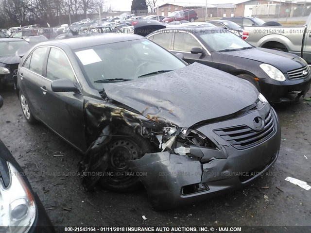 4T4BE46K47R008066 - 2007 TOYOTA CAMRY NEW GENERAT CE/LE/XLE/SE GRAY photo 1