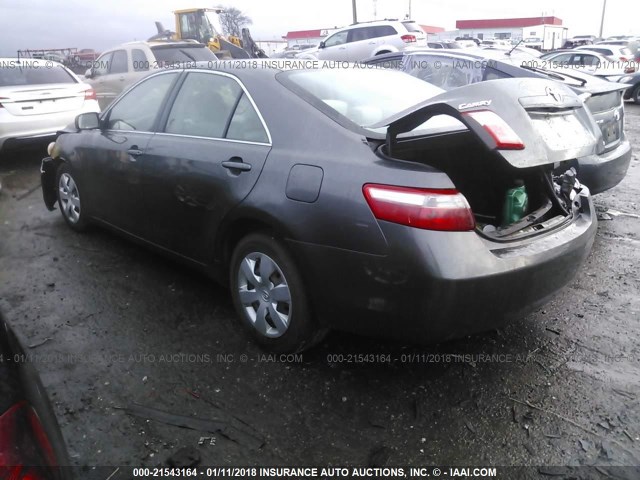 4T4BE46K47R008066 - 2007 TOYOTA CAMRY NEW GENERAT CE/LE/XLE/SE GRAY photo 3