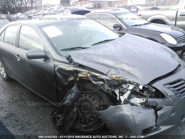 4T4BE46K47R008066 - 2007 TOYOTA CAMRY NEW GENERAT CE/LE/XLE/SE GRAY photo 6