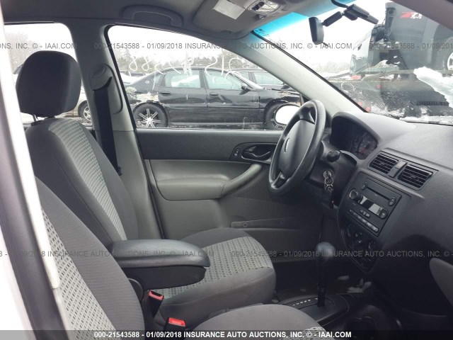 1FAFP34N37W236569 - 2007 FORD FOCUS ZX4/S/SE/SES 白色 照片 5