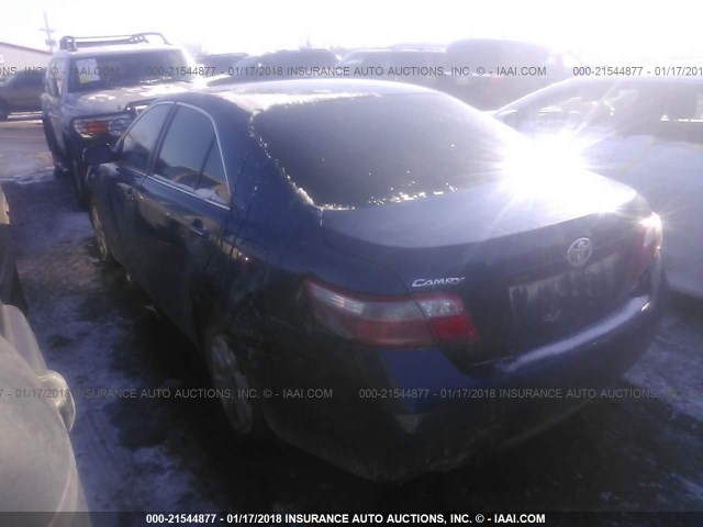 4T1BK46K67U054064 - 2007 TOYOTA CAMRY NEW GENERAT LE/XLE/SE BLUE photo 3