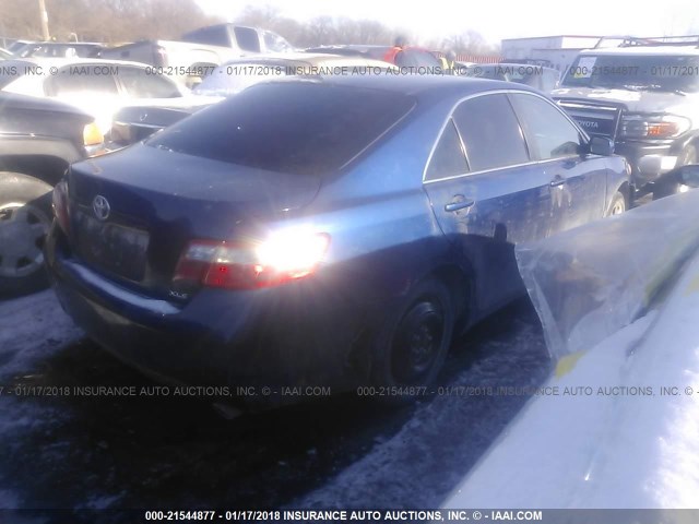 4T1BK46K67U054064 - 2007 TOYOTA CAMRY NEW GENERAT LE/XLE/SE BLUE photo 4