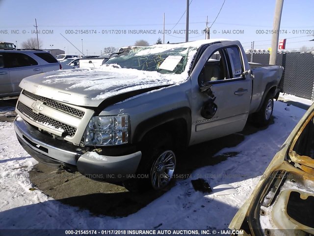 2GCEK19J371628179 - 2007 CHEVROLET SILVERADO K1500 SILVER photo 2