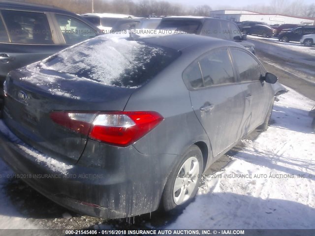 KNAFK4A67G5610602 - 2016 KIA FORTE LX GRAY photo 4