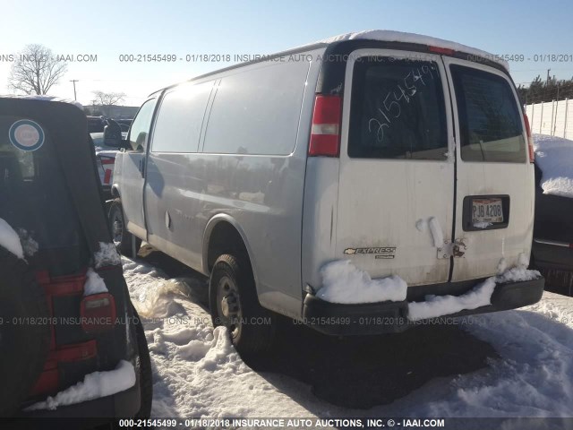 1GCWGFBA4C1168656 - 2012 CHEVROLET EXPRESS G2500  WHITE photo 3