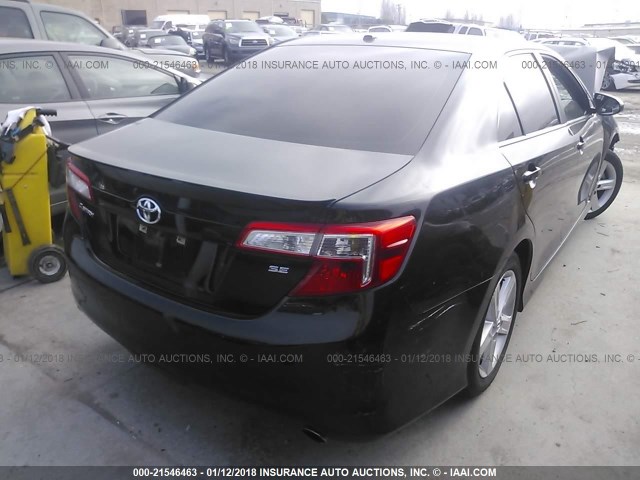 4T1BF1FK3EU302254 - 2014 TOYOTA CAMRY L/SE/LE/XLE 黑色 照片 4