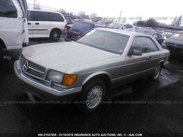 WDBCA45E1LA537897 - 1990 MERCEDES-BENZ 560 SEC GOLD photo 2