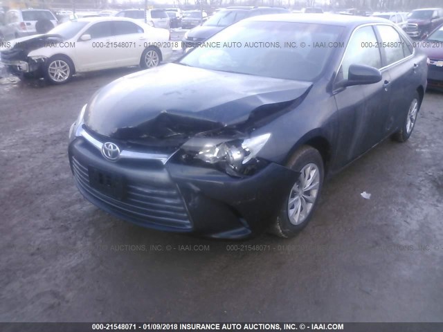 4T1BF1FK0HU723806 - 2017 TOYOTA CAMRY LE/XLE/SE/XSE BLACK photo 6
