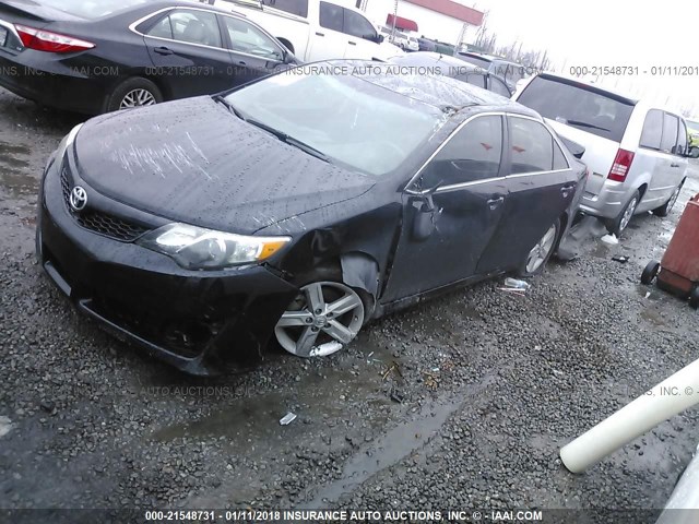 4T1BF1FK2DU211068 - 2013 TOYOTA CAMRY L/SE/LE/XLE 黑色 照片 2