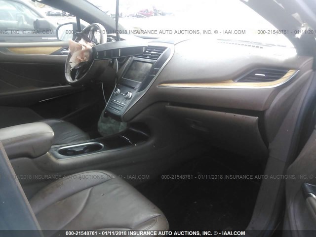 5LMTJ2AH6FUJ40591 - 2015 LINCOLN MKC 黑色 照片 5