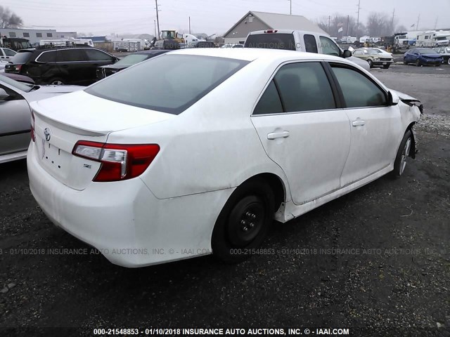 4T1BF1FK4EU767156 - 2014 TOYOTA CAMRY L/SE/LE/XLE 白色 照片 4