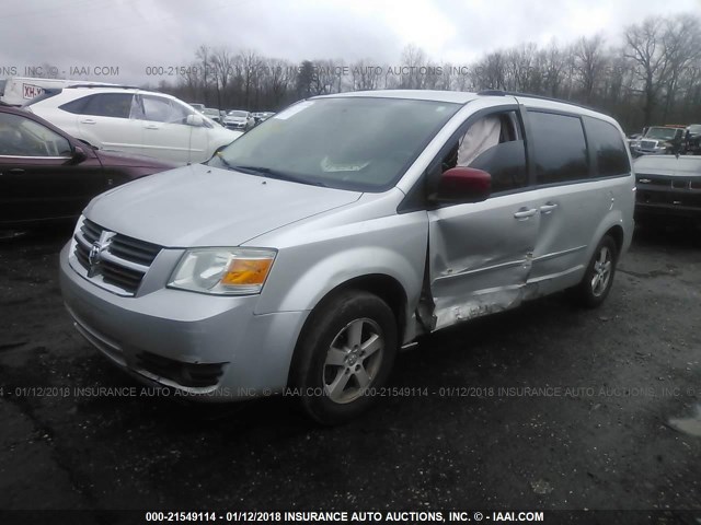 2D4RN5D19AR458557 - 2010 DODGE GRAND CARAVAN SXT SILVER photo 2