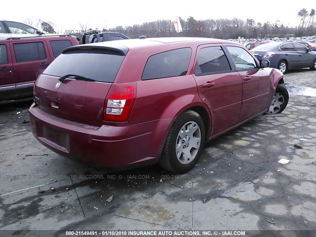 2D4FV47T46H130891 - 2006 DODGE MAGNUM SE RED photo 4