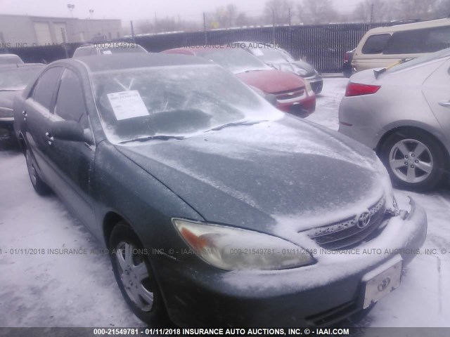 4T1BE32K32U574061 - 2002 TOYOTA CAMRY LE/XLE/SE მწვანე ფოტო 1