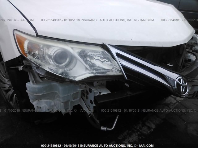4T1BF1FKXCU553995 - 2012 TOYOTA CAMRY SE/LE/XLE WHITE photo 6