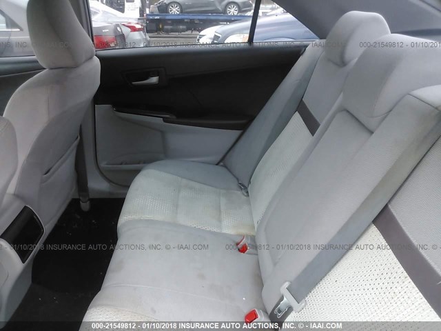 4T1BF1FKXCU553995 - 2012 TOYOTA CAMRY SE/LE/XLE WHITE photo 8