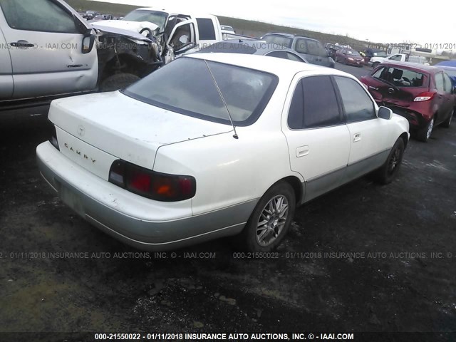 JT2BF12K0T0141692 - 1996 TOYOTA CAMRY LE/XLE/SE თეთრი ფოტო 4