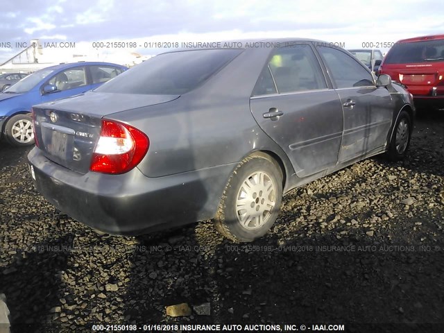 JTDBE32K920024827 - 2002 TOYOTA CAMRY LE/XLE/SE ნაცრისფერი ფოტო 4