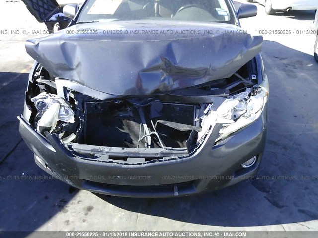 4T1BK3EK1BU119102 - 2011 TOYOTA CAMRY SE/LE/XLE GRAY photo 6