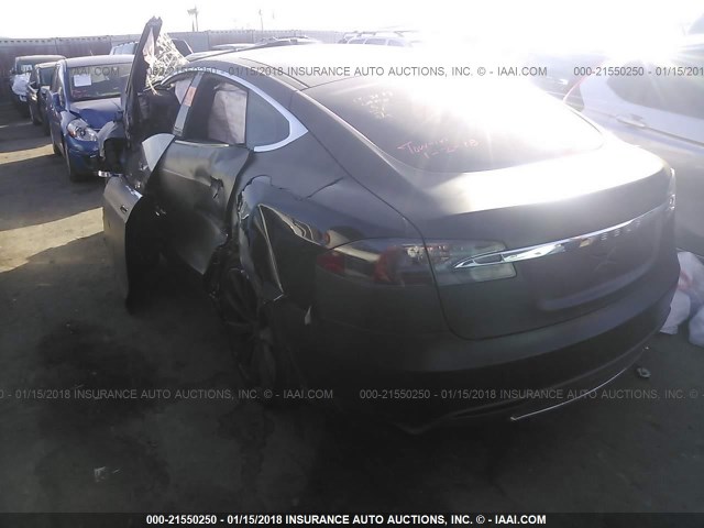5YJSA1S19EFP64004 - 2014 TESLA MODEL S GRAY photo 3