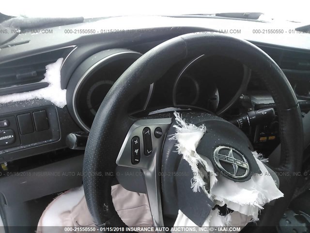 JTKJF5C7XD3064391 - 2013 TOYOTA SCION TC 白色 照片 7