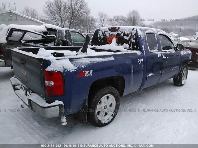 1GCRKSE78DZ112792 - 2013 CHEVROLET SILVERADO K1500 LT BLUE photo 4