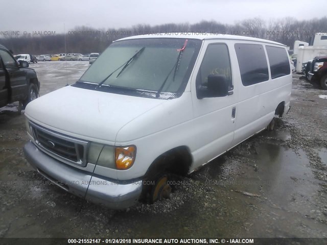 1FMRE11LX4HA21142 - 2004 FORD ECONOLINE E150 WAGON WHITE photo 2