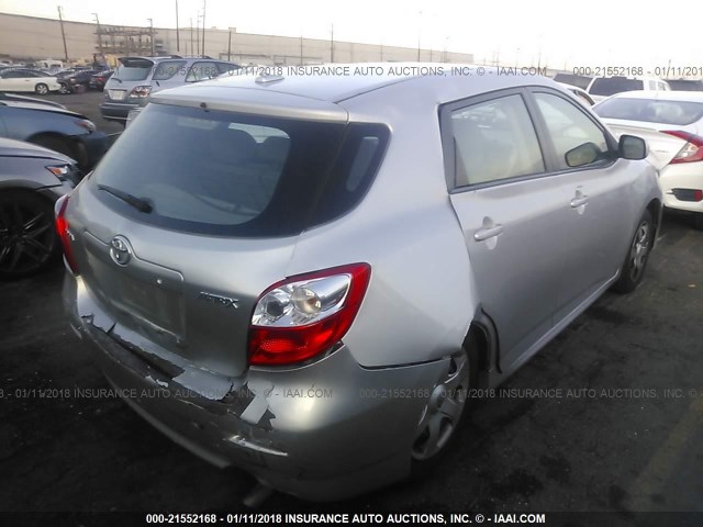 2T1KU40E79C186963 - 2009 TOYOTA COROLLA MATRIX  SILVER photo 4