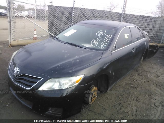 4T1BF3EK7BU646405 - 2011 TOYOTA CAMRY SE/LE/XLE შავი ფოტო 2