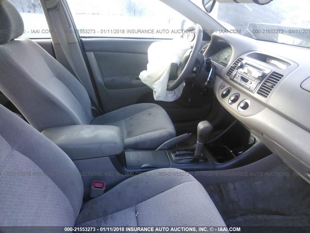 4T1BE30K84U262971 - 2004 TOYOTA CAMRY LE/XLE/SE მწვანე ფოტო 5