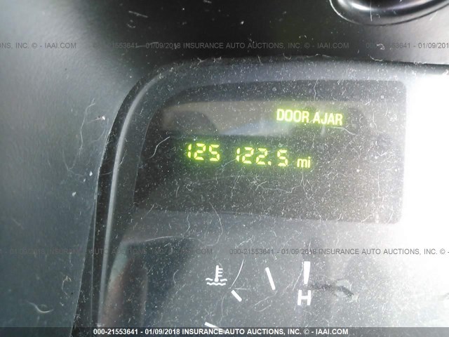 1LNHM81W1YY831931 - 2000 LINCOLN TOWN CAR EXECUTIVE WHITE photo 7