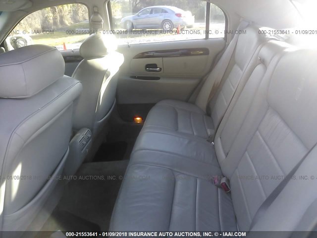 1LNHM81W1YY831931 - 2000 LINCOLN TOWN CAR EXECUTIVE WHITE photo 8