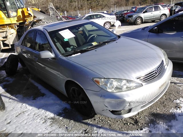 4T1BE30K26U729871 - 2006 TOYOTA CAMRY LE/XLE/SE SILVER photo 1