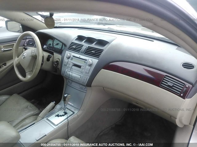 4T1CA30P04U015519 - 2004 TOYOTA CAMRY SOLARA SE/SLE ოქროსფერი ფოტო 5