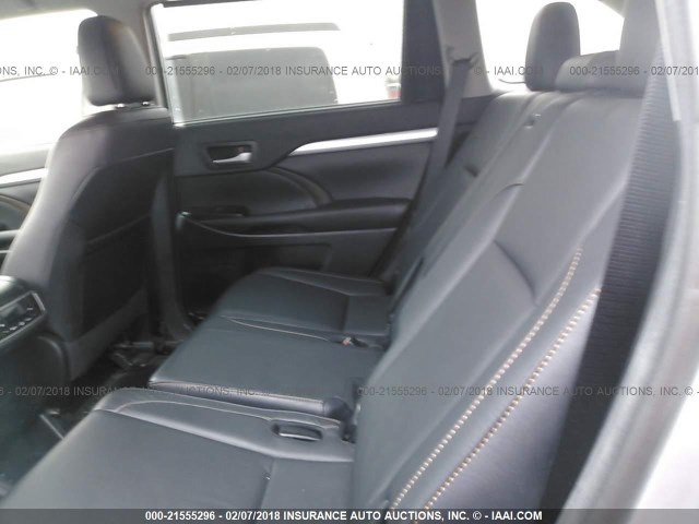 5TDKKRFH5GS501803 - 2016 TOYOTA HIGHLANDER XLE ნაცრისფერი ფოტო 8