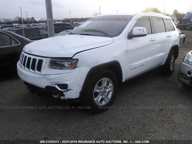 1C4RJEAG7FC217274 - 2015 JEEP GRAND CHEROKEE LAREDO WHITE photo 2