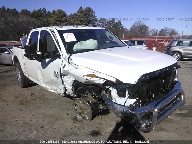 3C6UR5CJXJG126086 - 2018 RAM 2500 ST WHITE photo 1