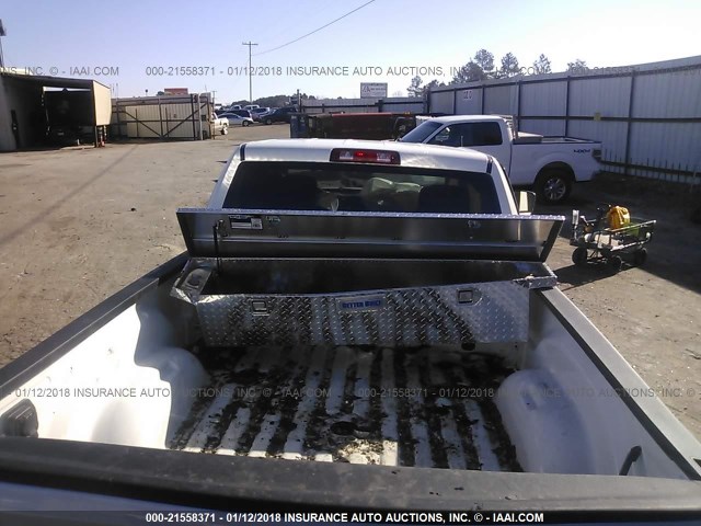 3C6UR5CJXJG126086 - 2018 RAM 2500 ST WHITE photo 8