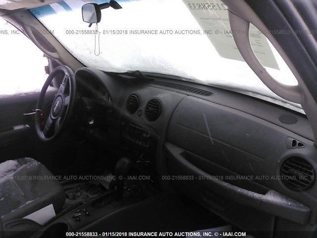 1J4GL48KX5W631579 - 2005 JEEP LIBERTY SPORT Gümüş foto 5